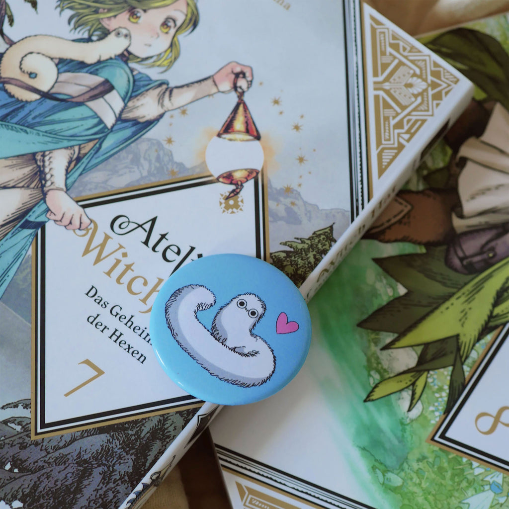 Image produit Badge Ver de pinceau pour les fans de Atelier of Witch Hat