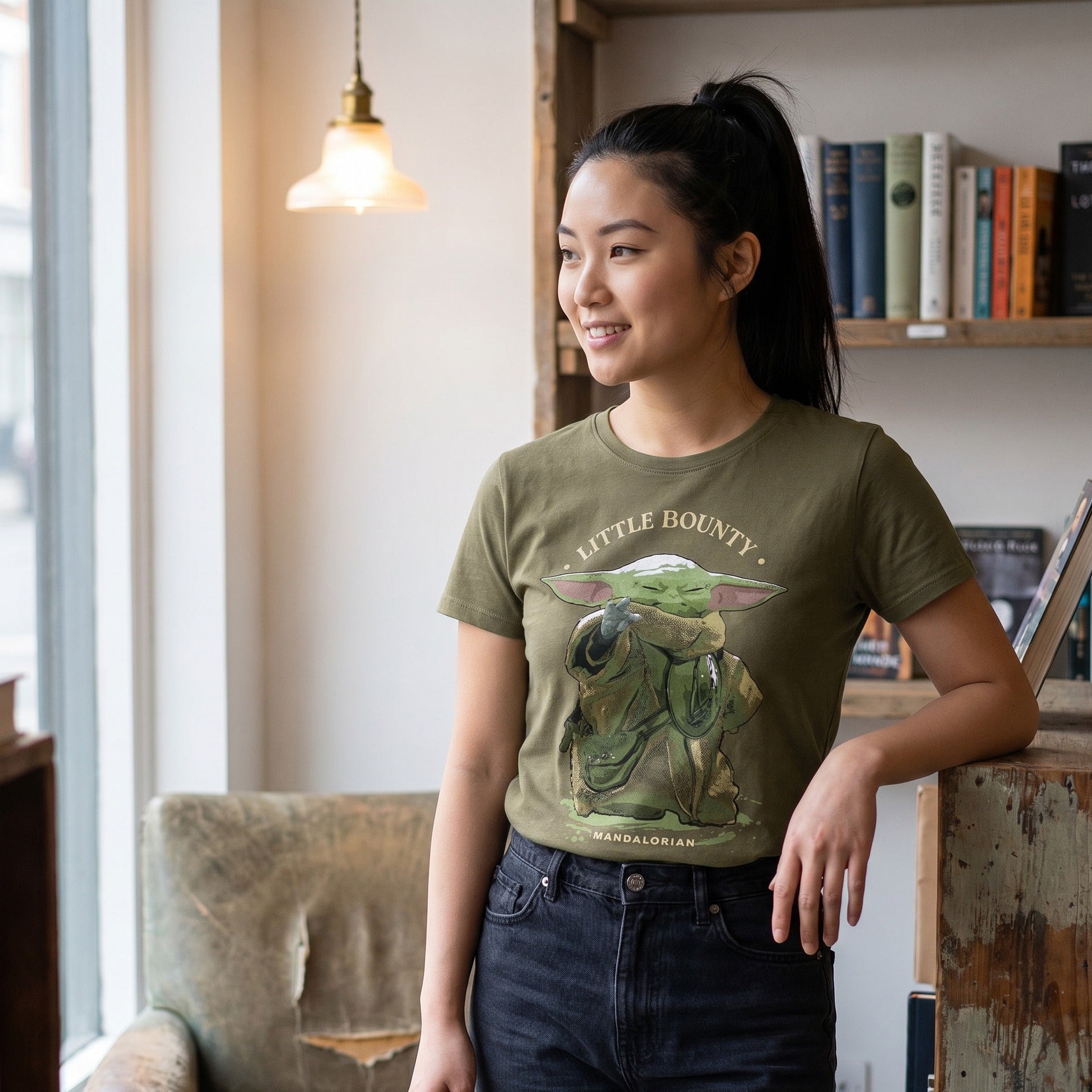 Image produit T-shirt Grogu Little Bounty Femme - Star Wars The Mandalorian