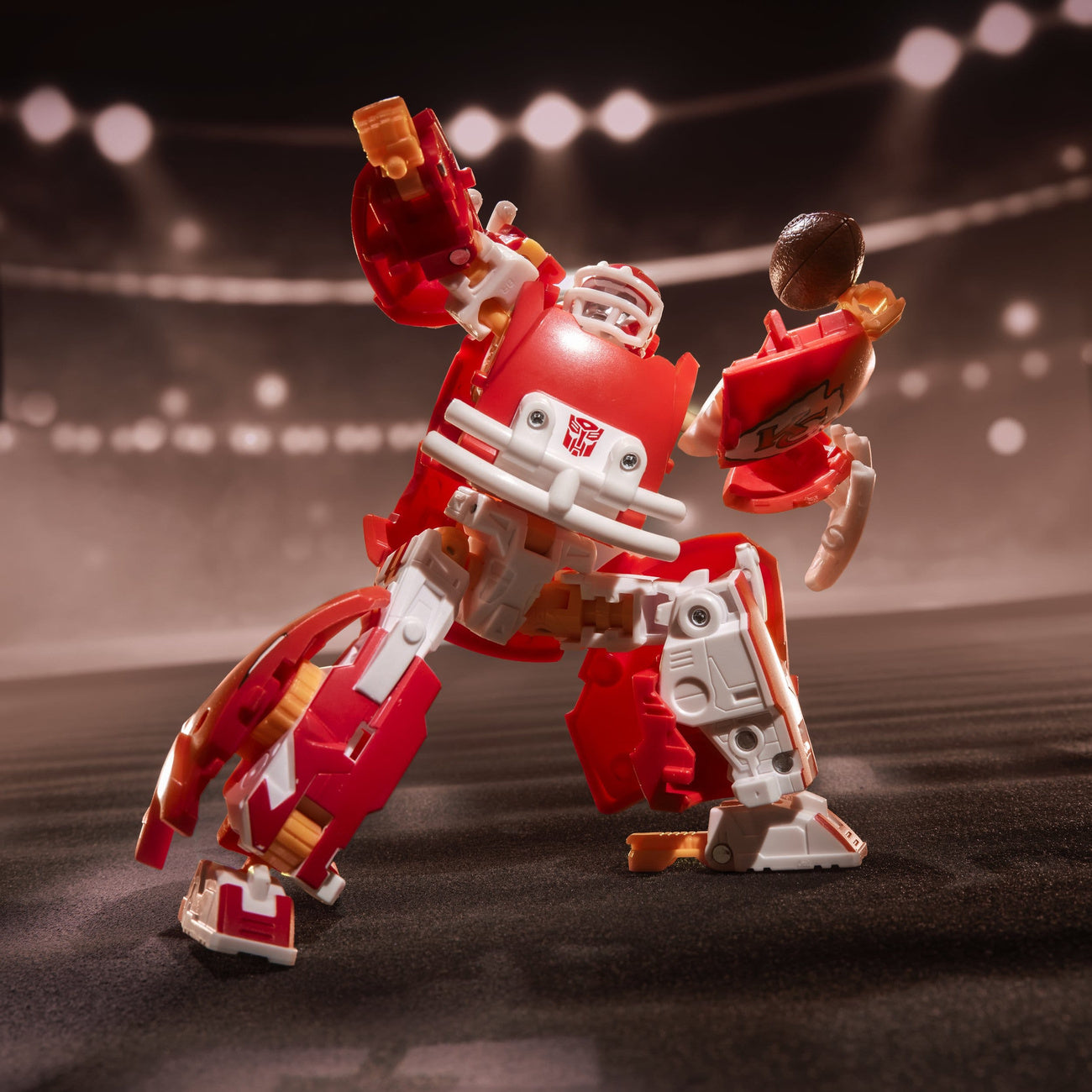 Image produit Transformers x NFL Figurine d'action Kansas City Chiefs : KC-59 14