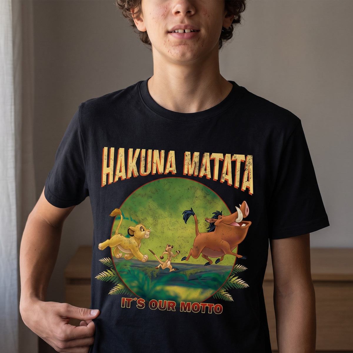 Image produit Le Roi Lion - T-shirt Hakuna Matata