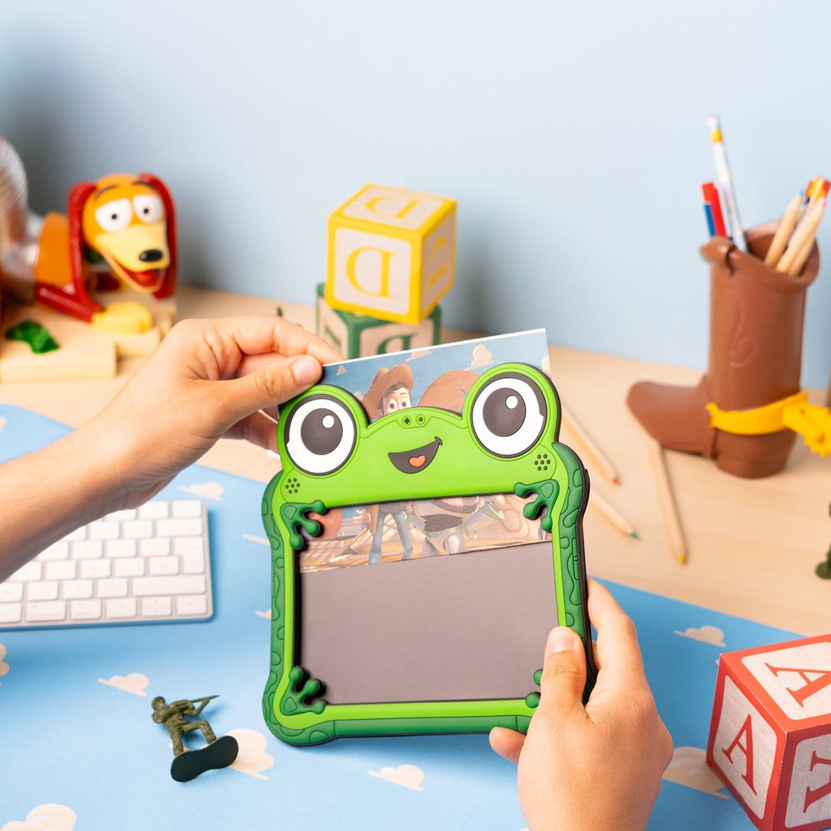 Image produit Disney Pixar Toy Story 5 Magnet Lilypad