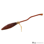 Image produit Harry Potter Réplique 1/1 Nimbus 2000 Junior Balai Magique