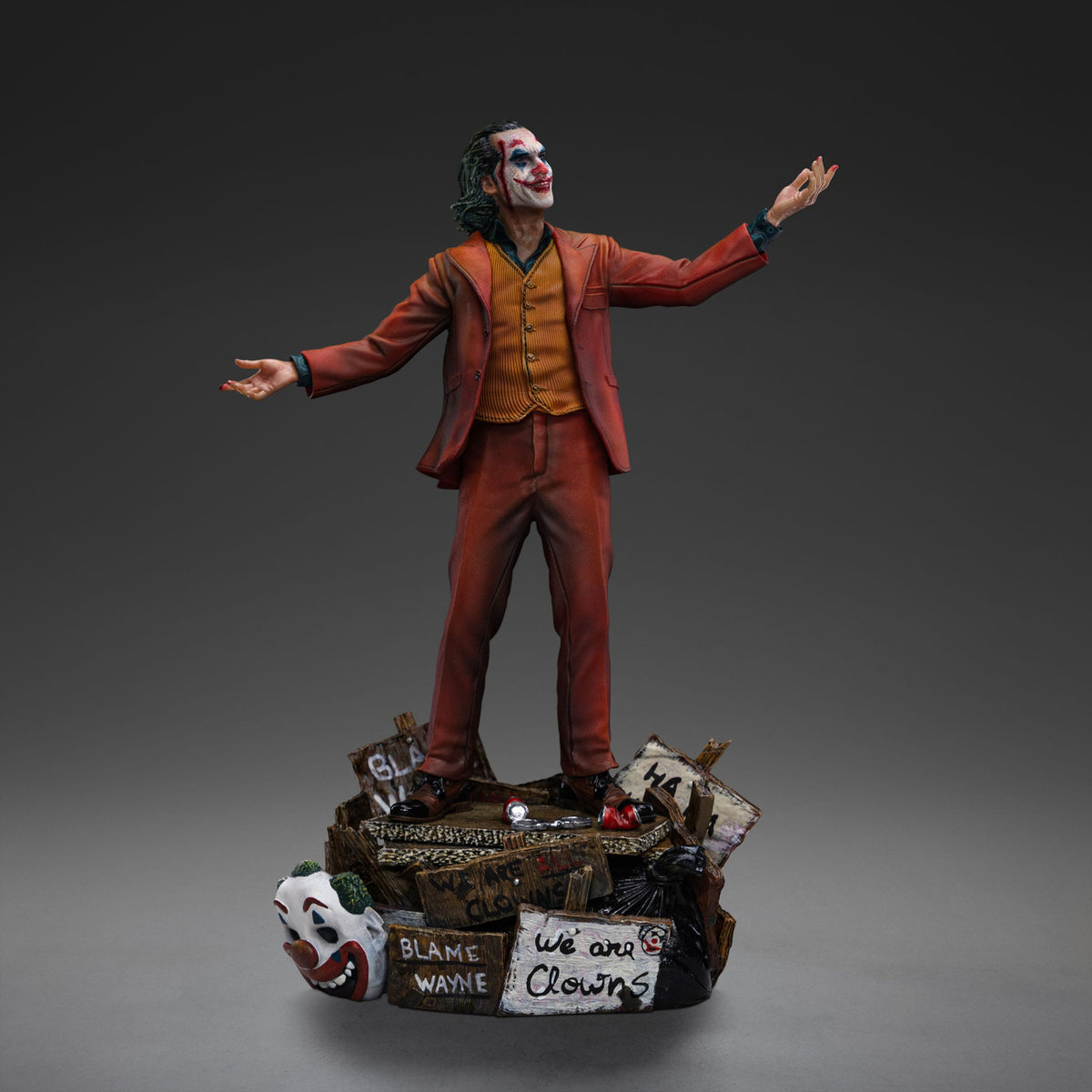 Image produit DC Comics Statue Art Scale Deluxe 1/10 Joker (Arthur Fleck)