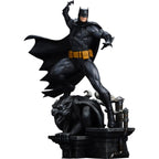 Image produit DC Comics Maquette 1/4 Batman (Édition noire et grise) 66 cm