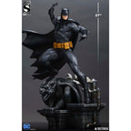 Image produit DC Comics Maquette 1/4 Batman (Édition noire et grise) 66 cm