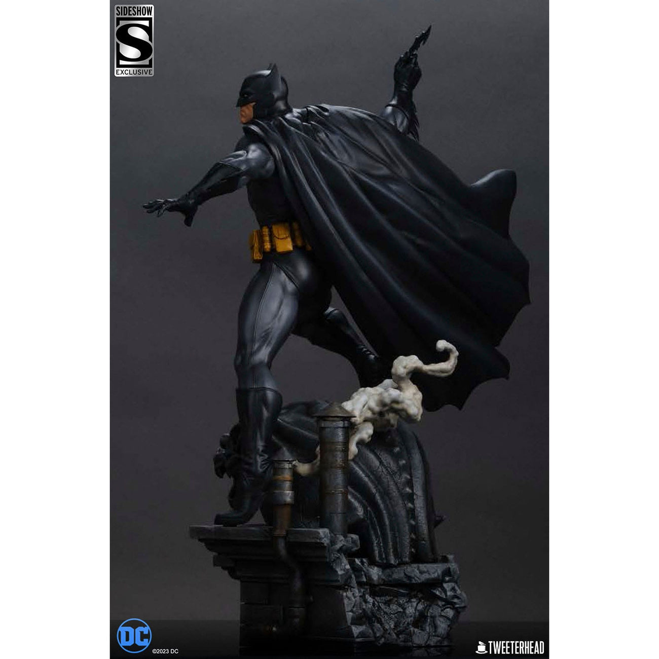 Image produit DC Comics Maquette 1/4 Batman (Édition noire et grise) 66 cm