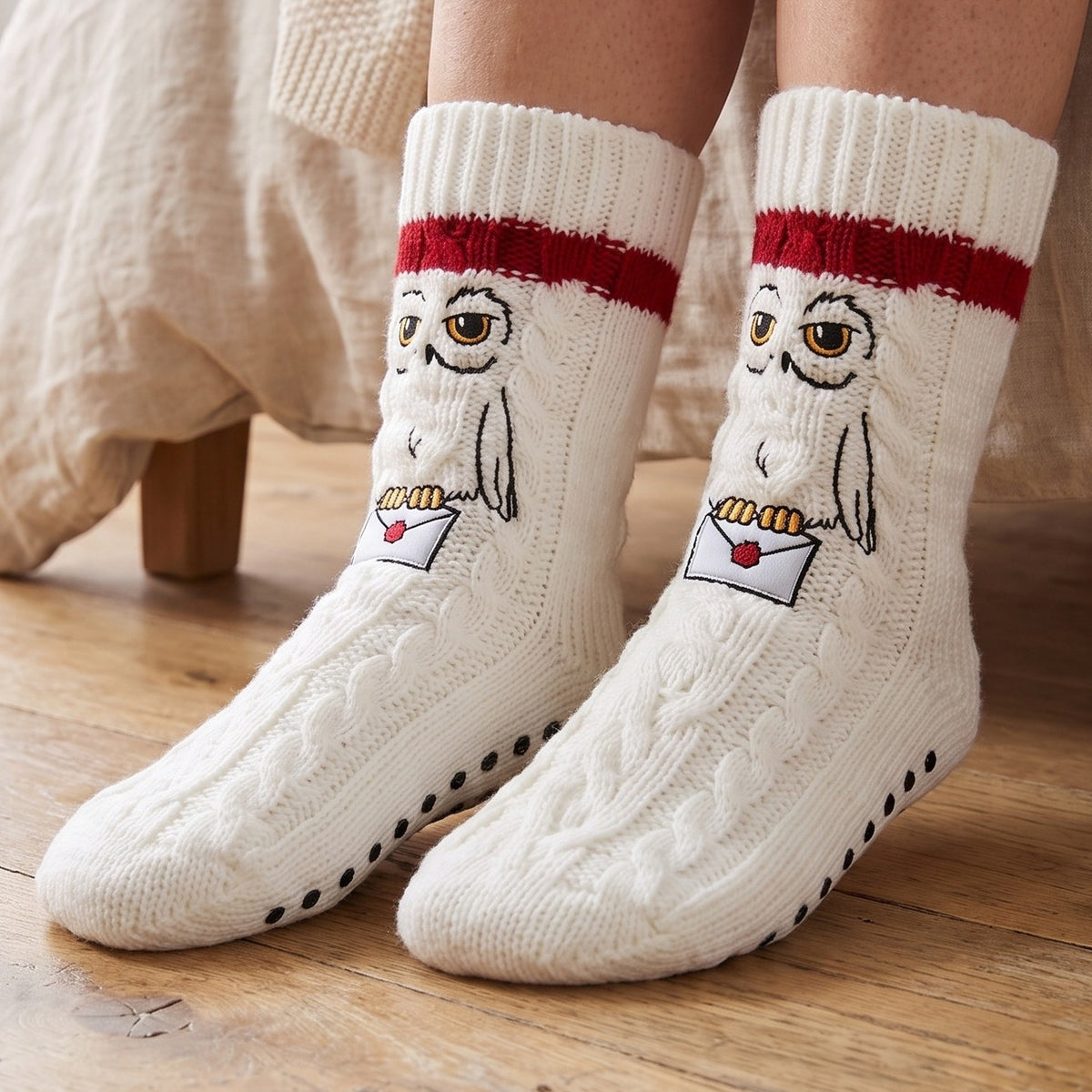 Image produit Harry Potter - Chaussettes Sherpa Hedwige
