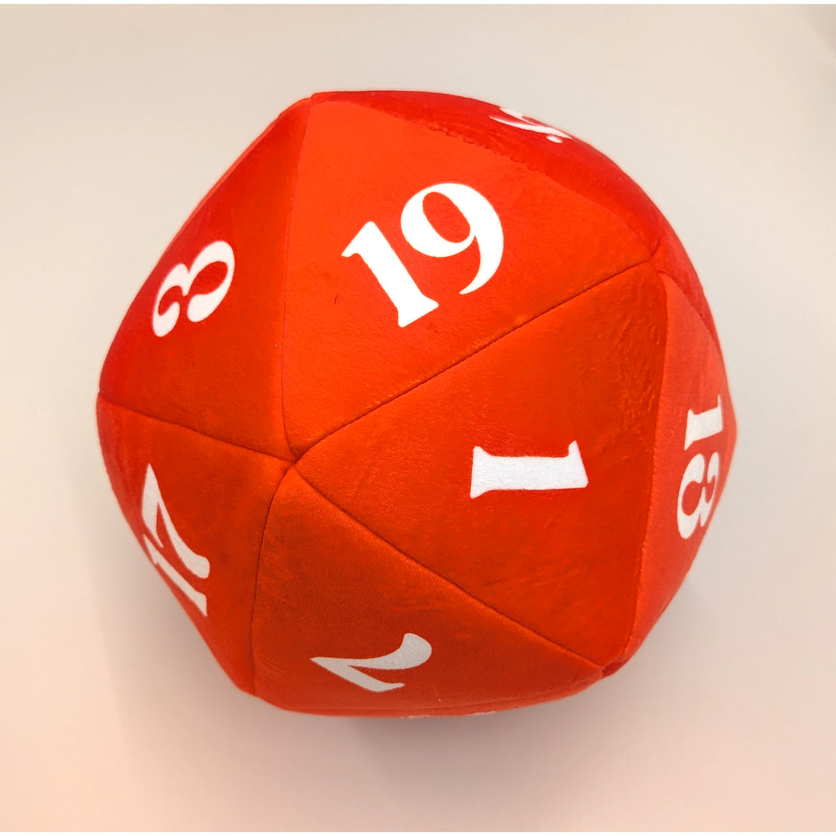 Image produit Donjons & Dragons - Dé en peluche D20