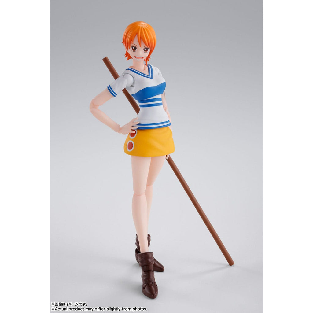 Image produit One Piece figurine articulée S.H. Figuarts Nami Romance Dawn 14 cm