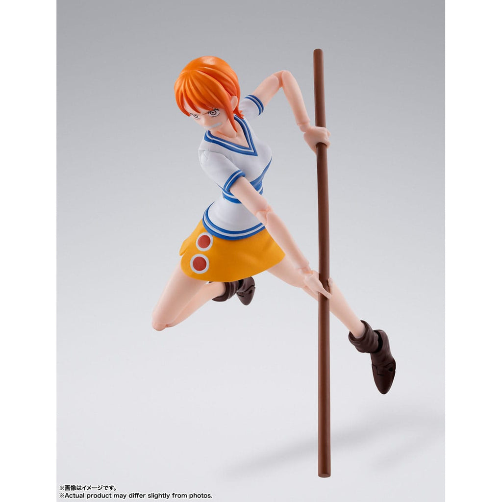 Image produit One Piece figurine articulée S.H. Figuarts Nami Romance Dawn 14 cm