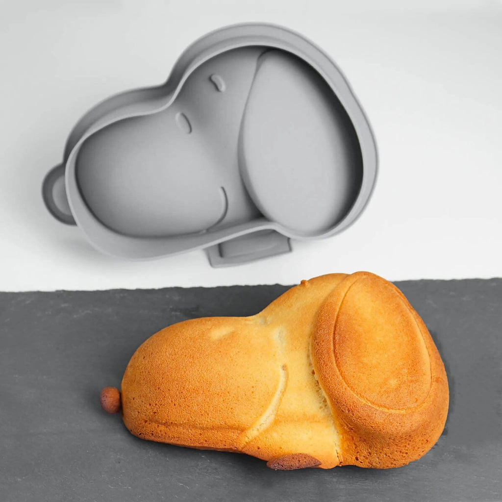 Image produit Moule de cuisson en silicone Peanuts Snoopy gris