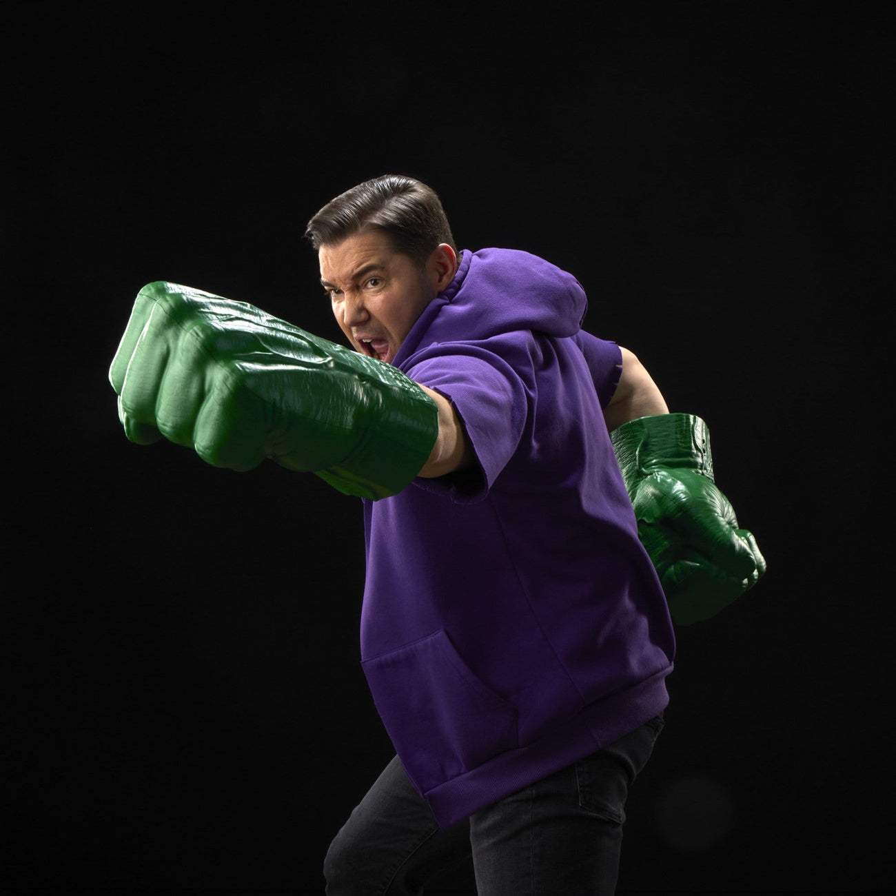 Image produit The Incredible Hulk Marvel Legends – Poings de jeu de rôle Premium