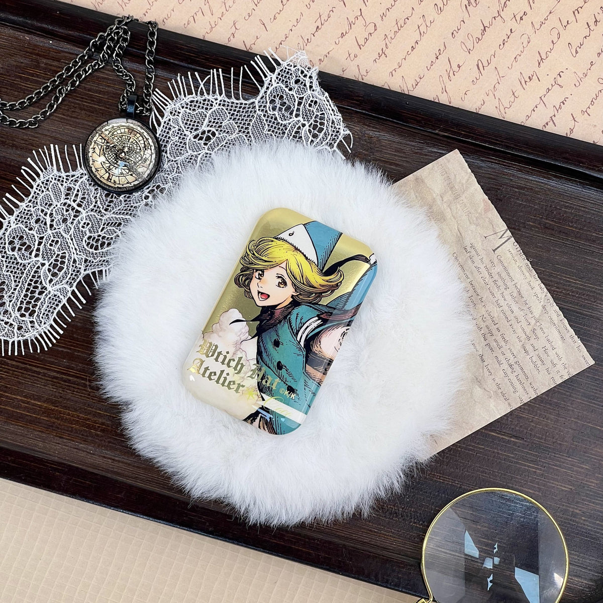Image produit Witch Hat Atelier - Pin's ornement Coco