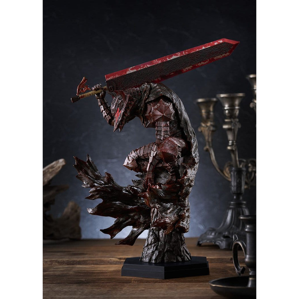 Image produit Berserk - Figurine Pop Up Parade Guts (armure du Berserker) version peinture sanglante